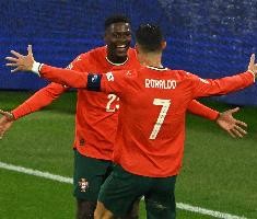 世几左？22岁门德斯精准喂饼C罗，巴黎四冠主力身价7000万世界第2