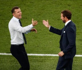 开云体育app-凯恩：我知道没进决赛的痛苦 舍瓦：高空球无能为力